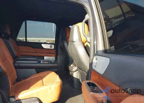 2020 Lincoln Navigator Reserve z USA, uszkodzony, nr VIN 5LMJJ2LTXLEL12149